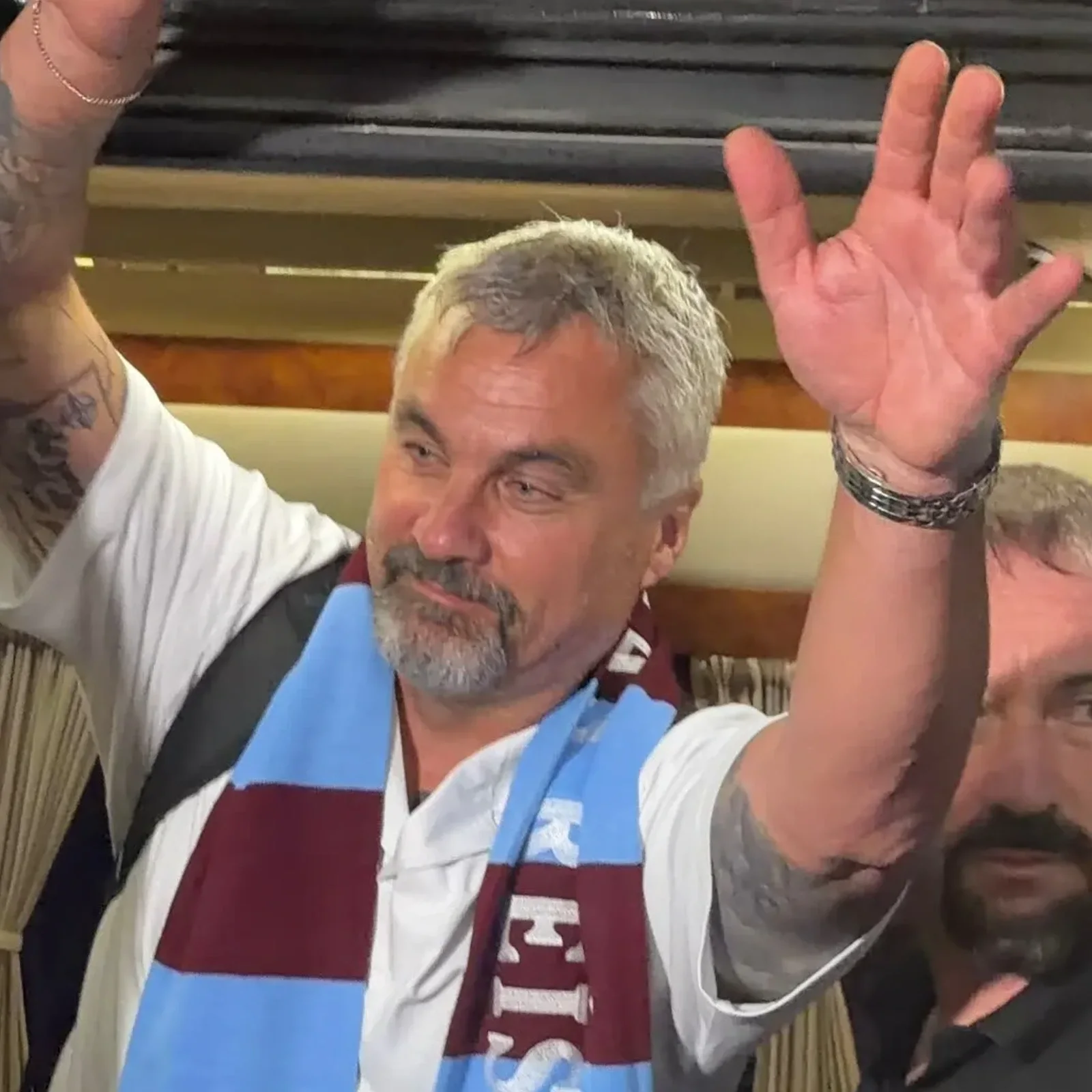 Thomas Reis Trabzon’a geldi! Taraftarlar havalimanında karşıladı