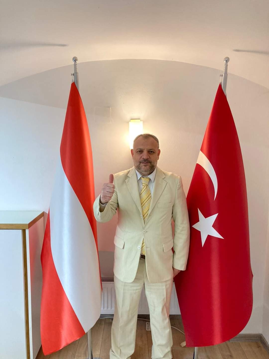Araklı'da usta siyasetci Ömer Bektaş sesleri