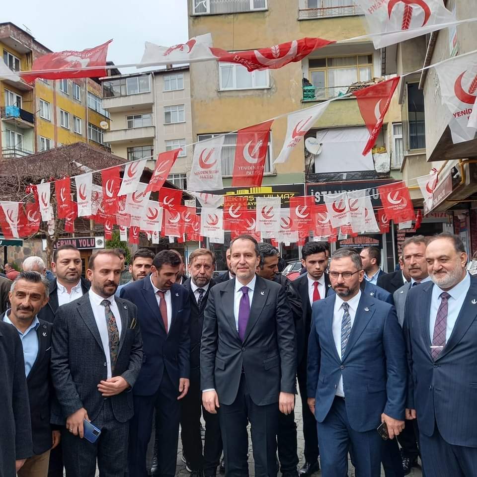 Yeniden Refah Partisi Genel Başkanı Erbakan Araklı'da