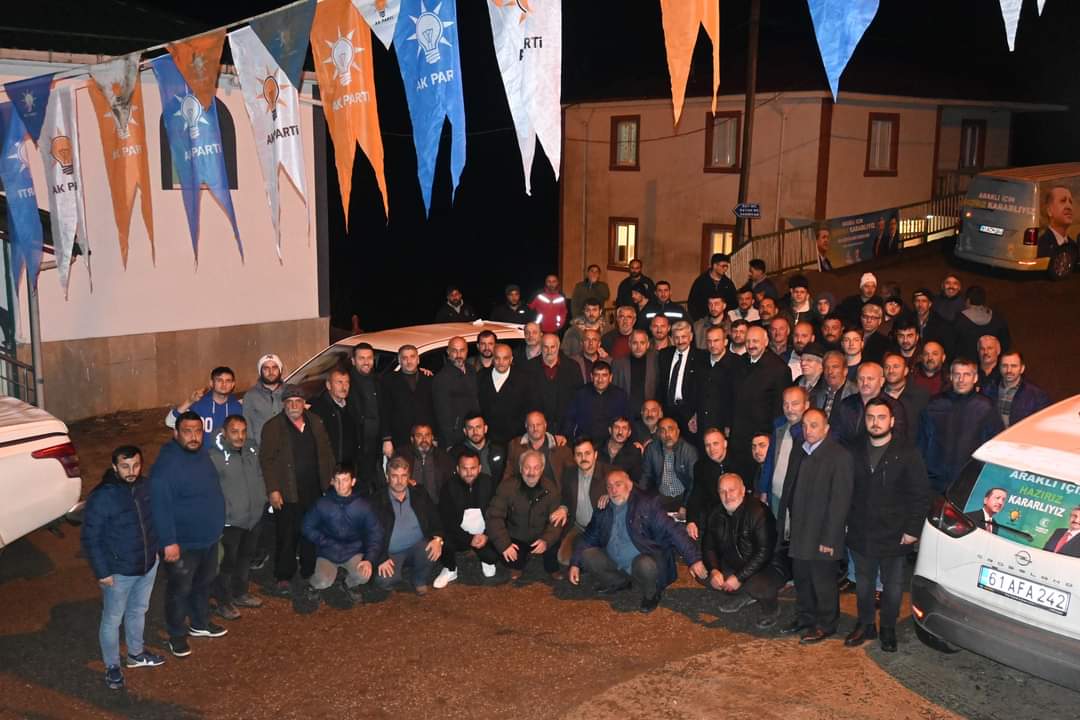 Yeşilyurt mahallesi Coşkun Çebi'yi bağrına bastı, bırakmak istemedi